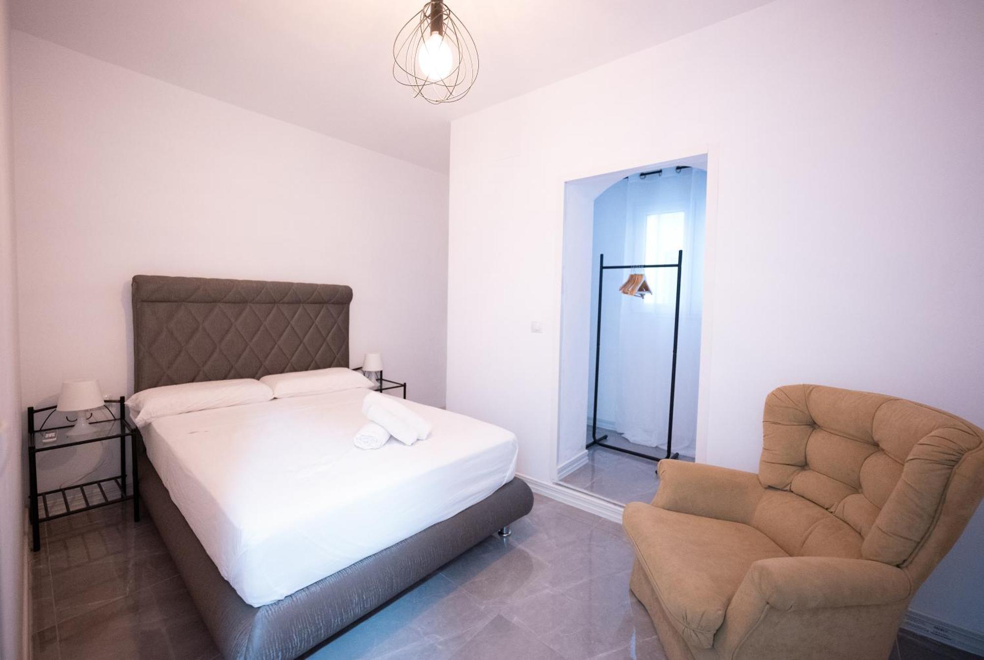 Apartalux Premium Suites グラオ・デ・カステヨン エクステリア 写真