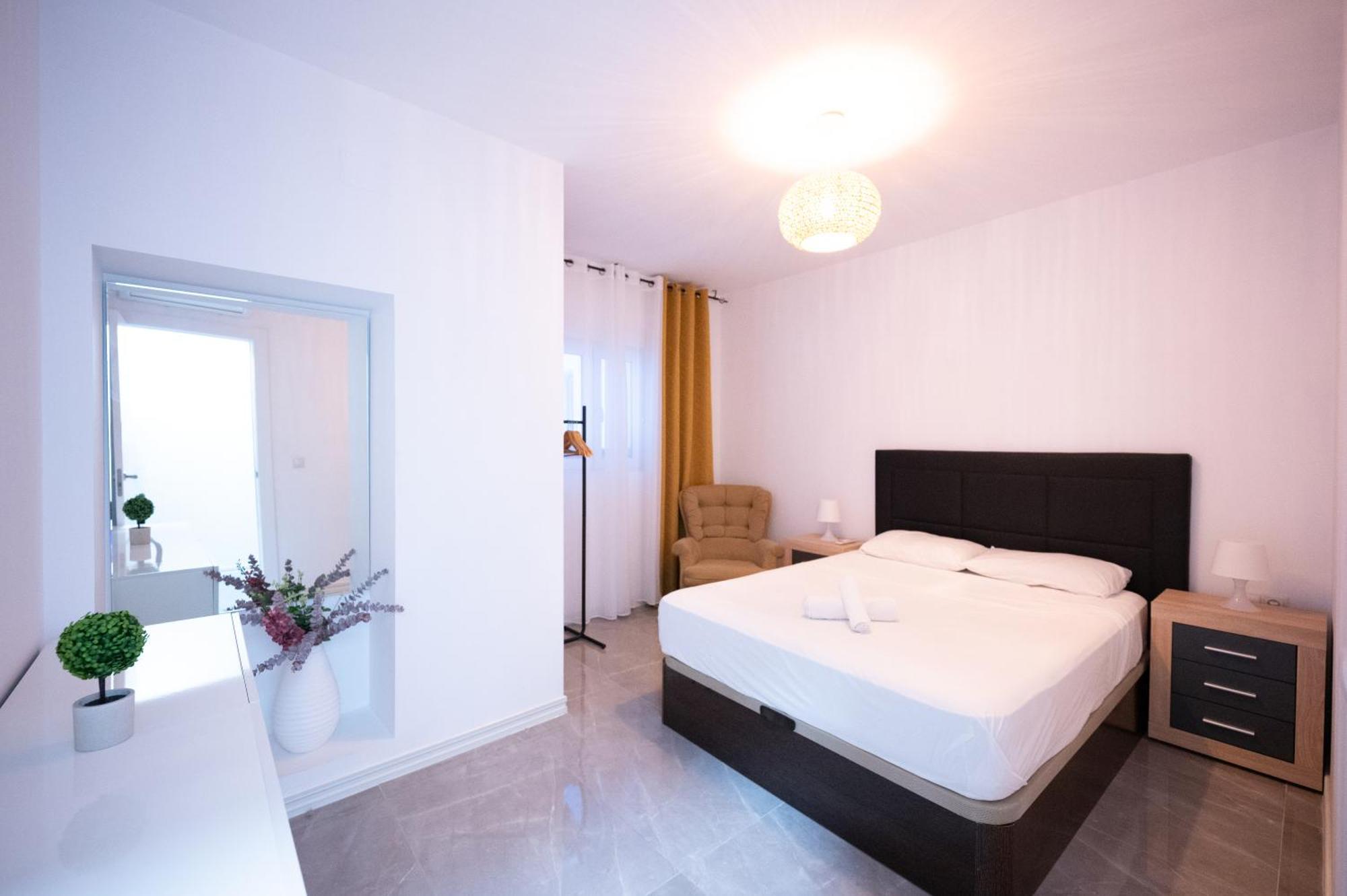 Apartalux Premium Suites グラオ・デ・カステヨン エクステリア 写真