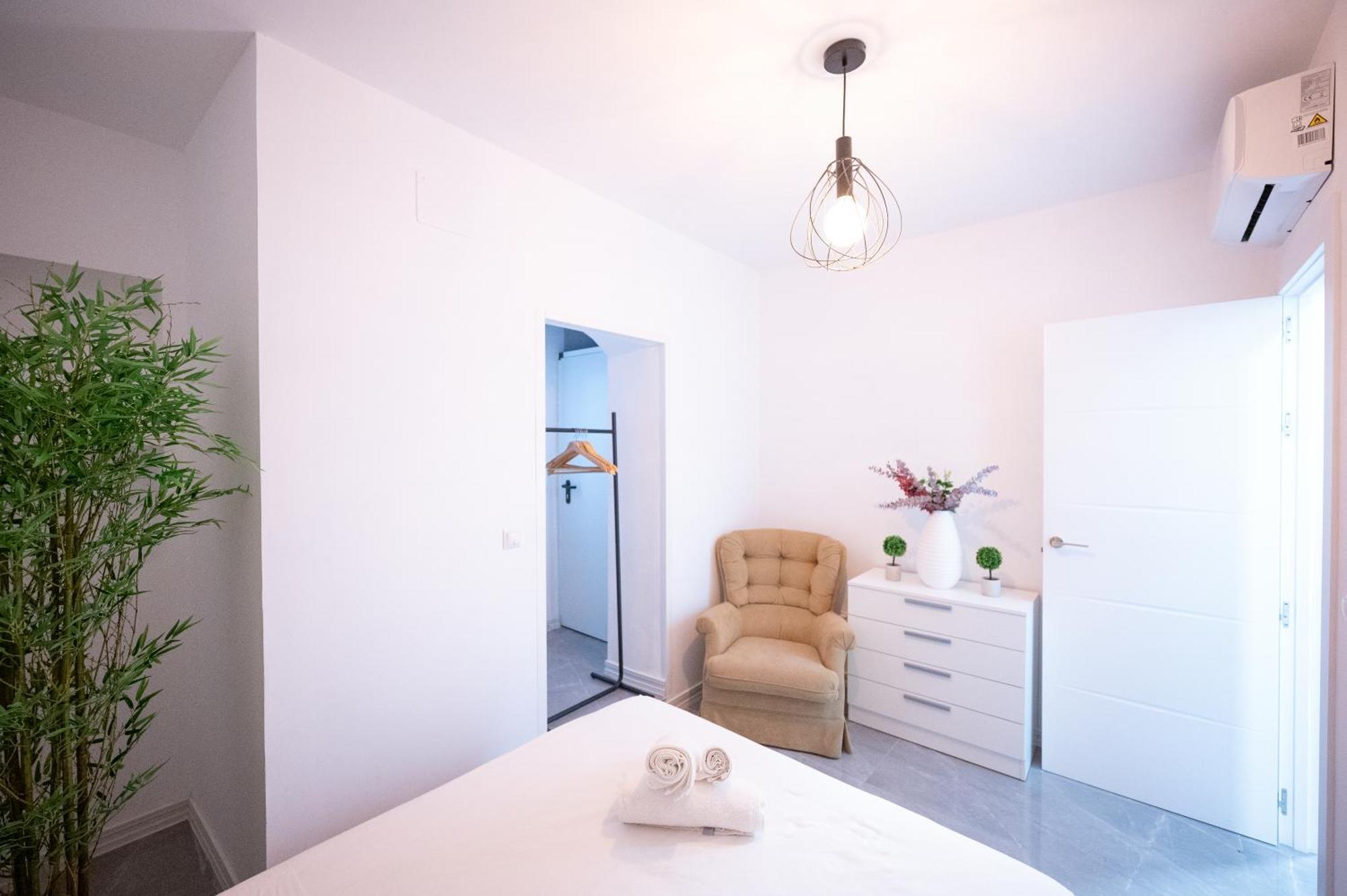 Apartalux Premium Suites グラオ・デ・カステヨン エクステリア 写真